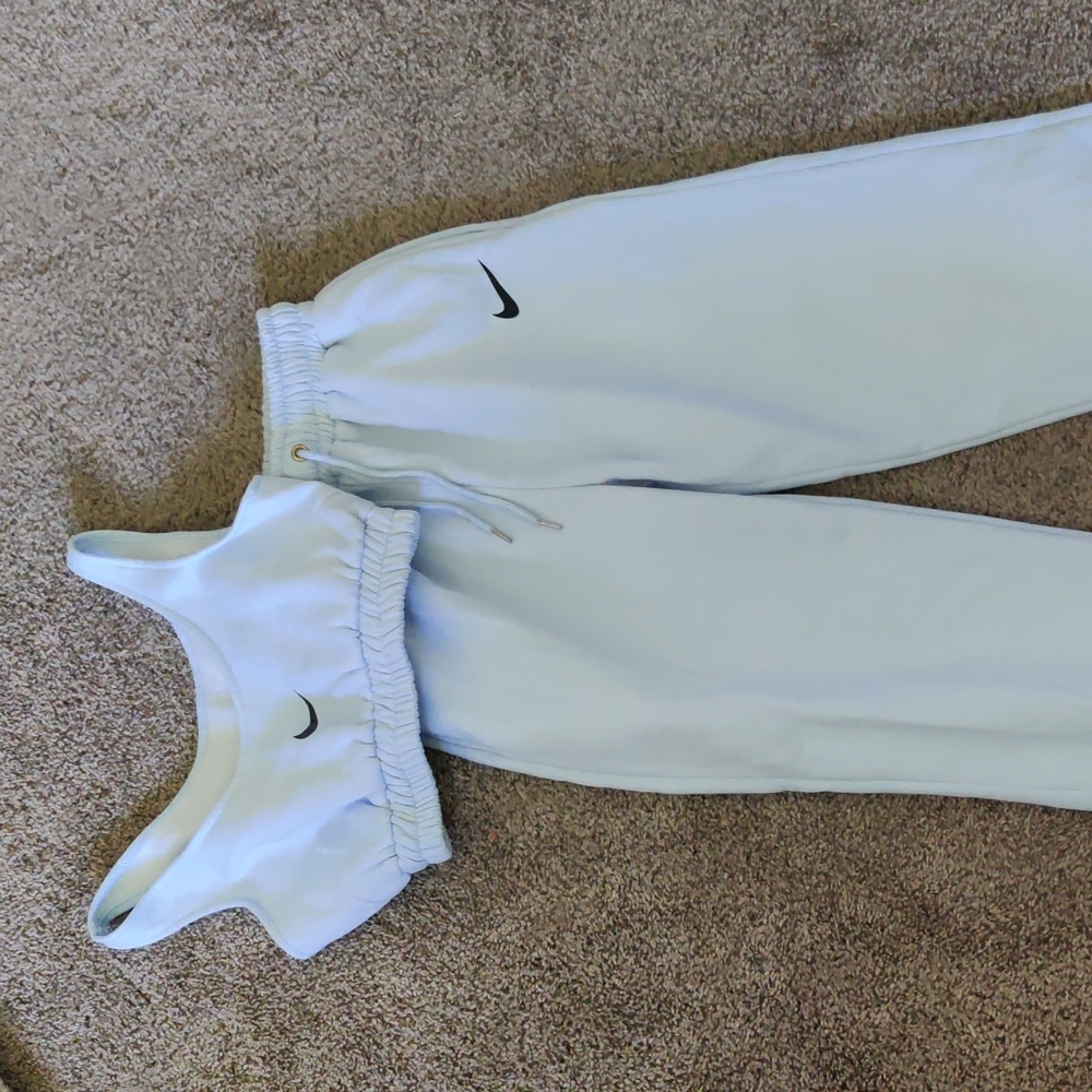 Nike matching sweat suit